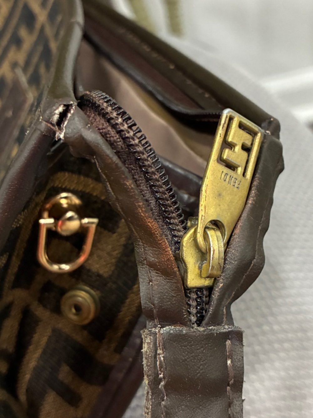 Fendi Zucca Print Zip Clutch / Pouch Vintage Brown Canvas-usedconditions - Picture 9 of 12